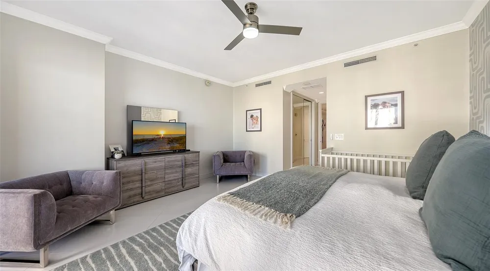 35 WATERGATE DRIVE #806 Sarasota, FL 34236