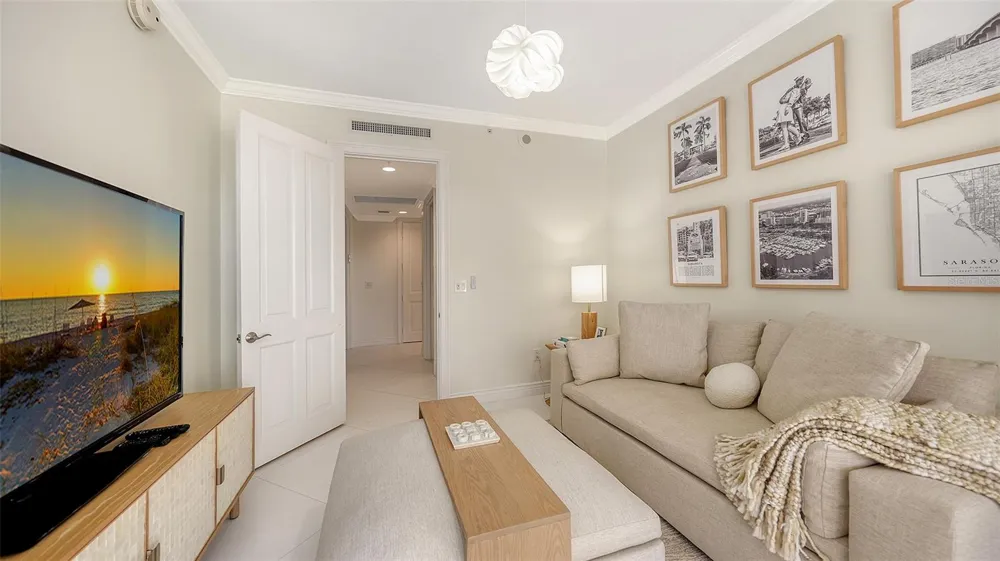 35 WATERGATE DRIVE #806 Sarasota, FL 34236