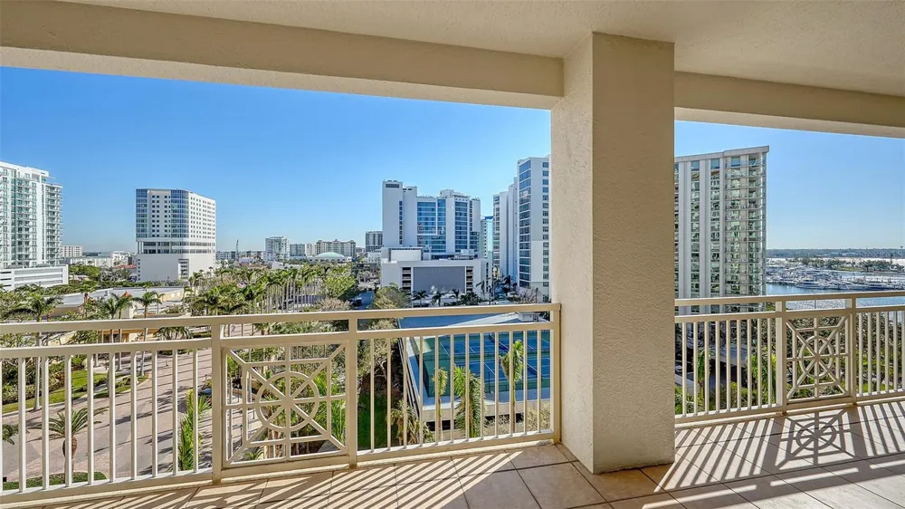 35 WATERGATE DRIVE #806 Sarasota, FL 34236