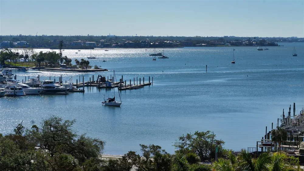 35 WATERGATE DRIVE #806 Sarasota, FL 34236