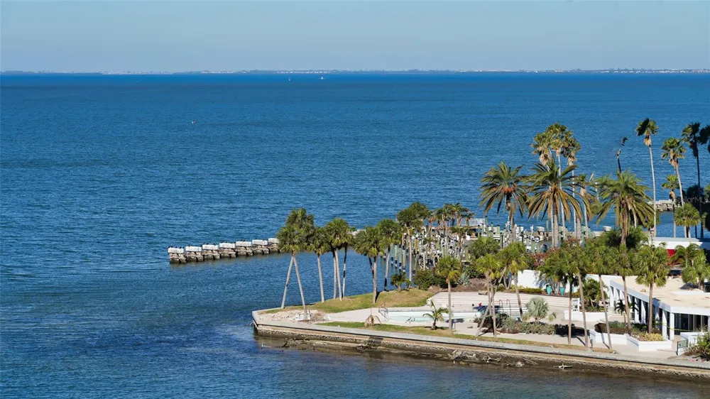 35 WATERGATE DRIVE #806 Sarasota, FL 34236
