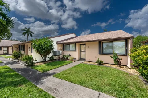 1001 W MARION AVENUE #11