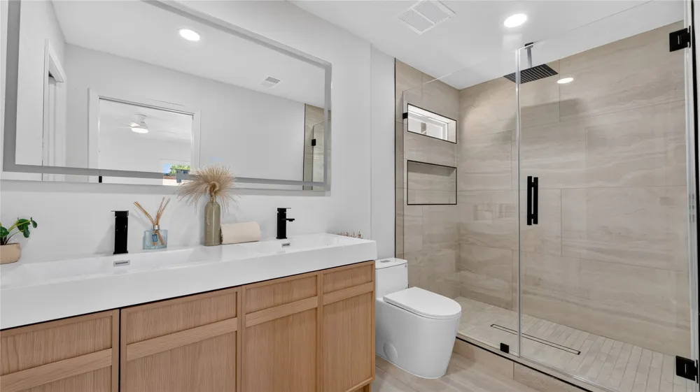 3757 Blue Trace Lane Farmers Branch, TX 75244