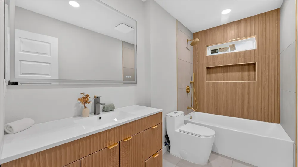 3757 Blue Trace Lane Farmers Branch, TX 75244