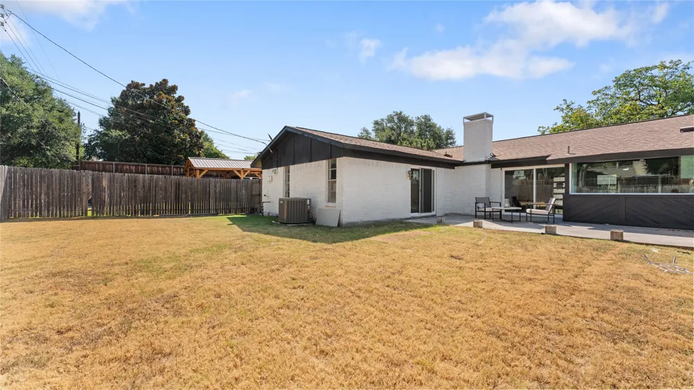 3757 Blue Trace Lane Farmers Branch, TX 75244