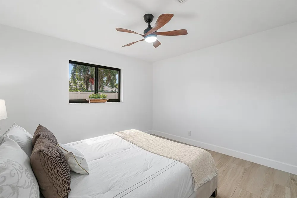 2538 SW 13th Court Boynton Beach, FL 33426