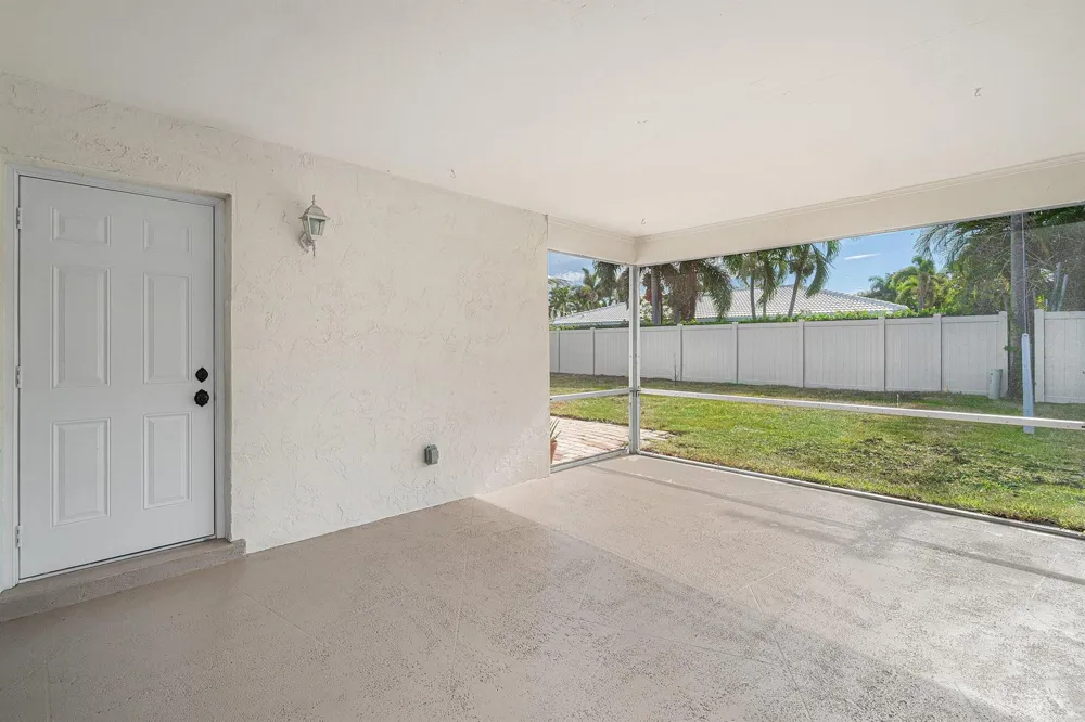 2538 SW 13th Court Boynton Beach, FL 33426