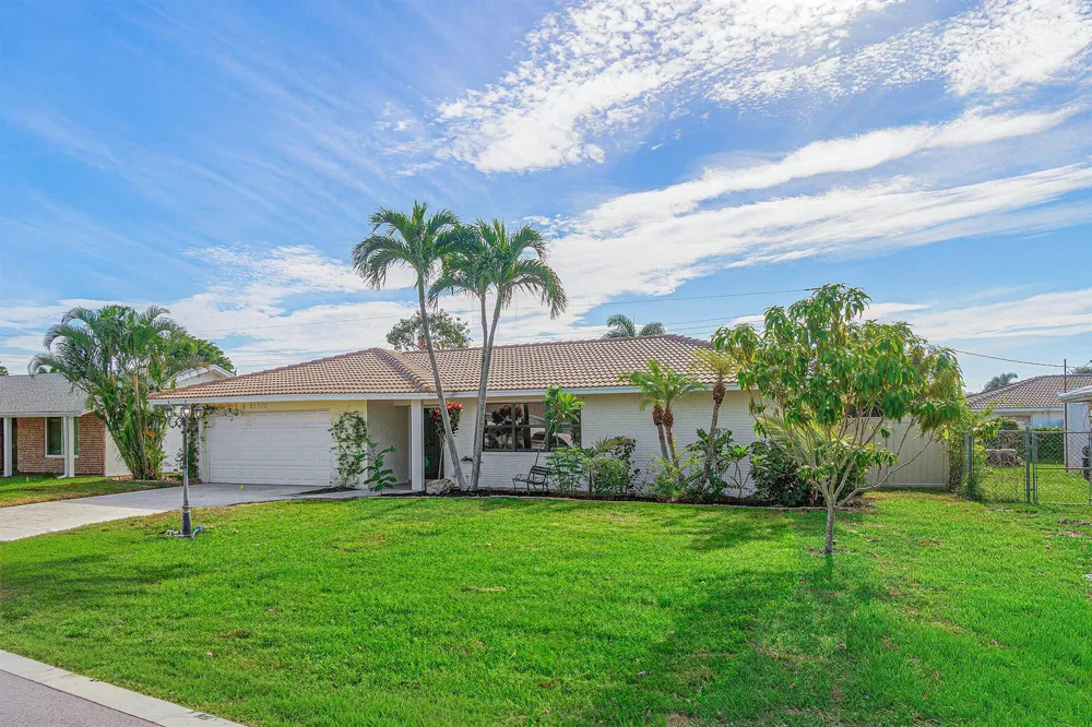 2538 SW 13th Court Boynton Beach, FL 33426