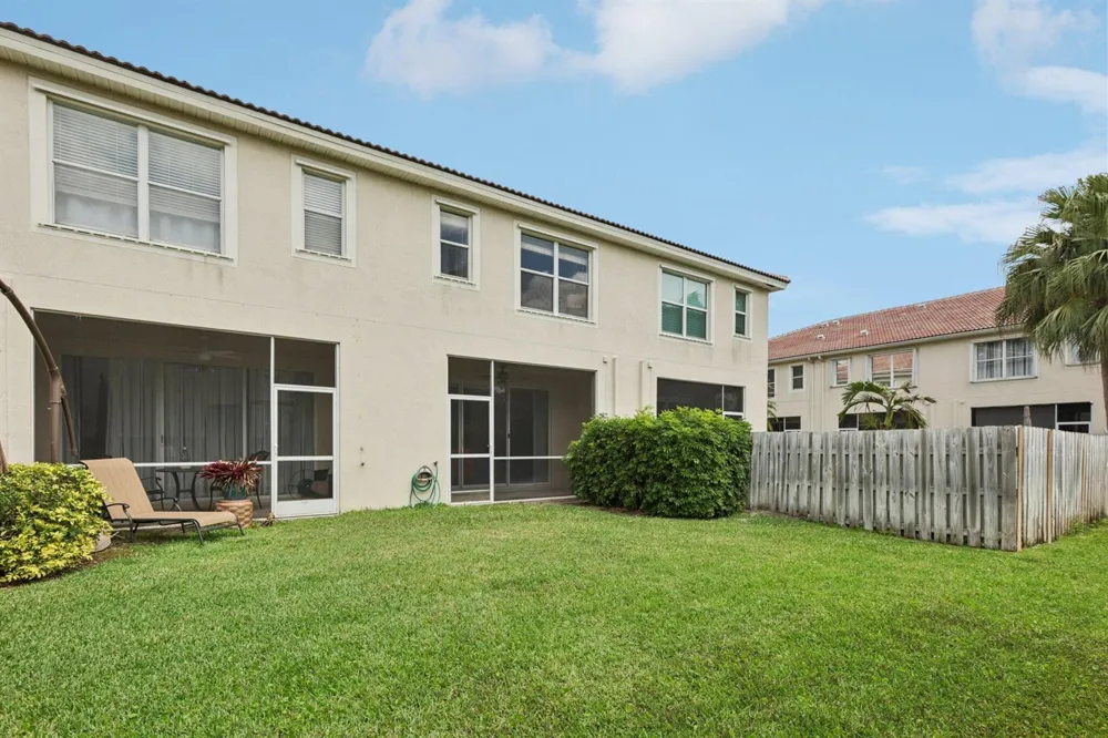 9070 TREMEZZO LANE Boynton Beach, FL 33472