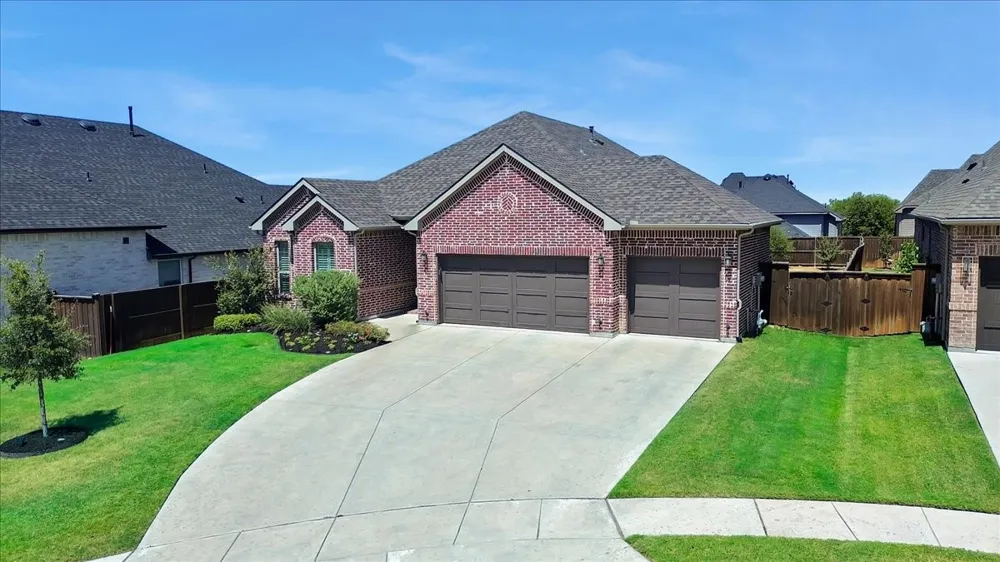 1004 Calumet Court Roanoke, TX 76262