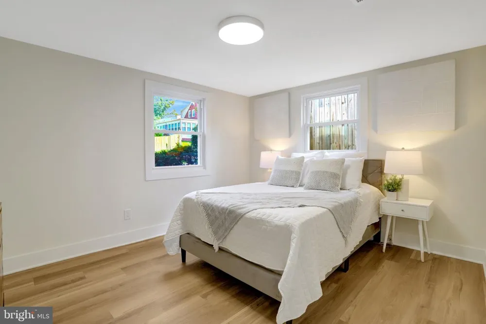 4612 9TH STREET S Arlington, VA 22204