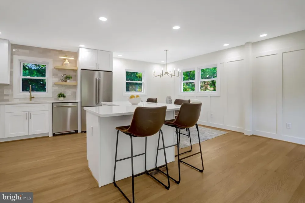 4612 9TH STREET S Arlington, VA 22204