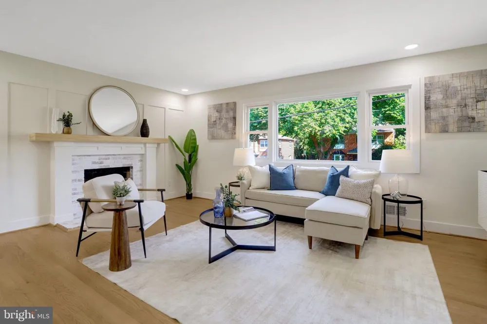 4612 9TH STREET S Arlington, VA 22204