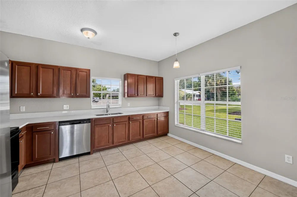 300 S WOODLAND STREET Winter Garden, FL 34787