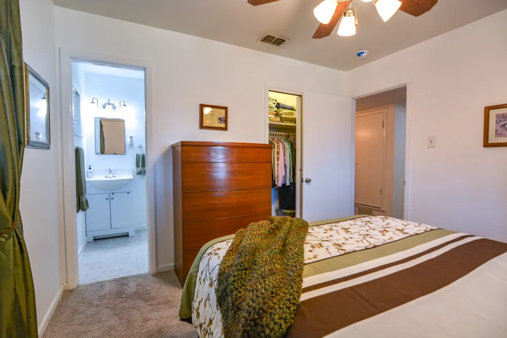 1207 Lynnwood Drive Cleburne, TX 76033