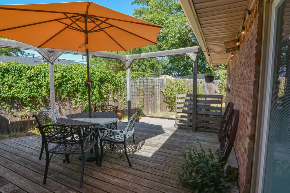 1207 Lynnwood Drive Cleburne, TX 76033