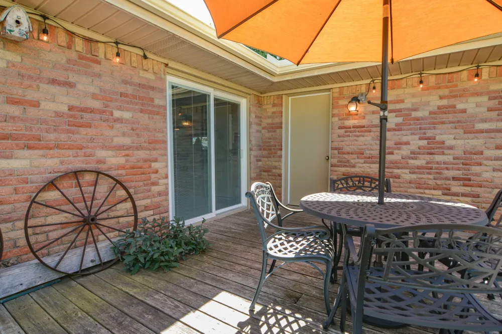 1207 Lynnwood Drive Cleburne, TX 76033
