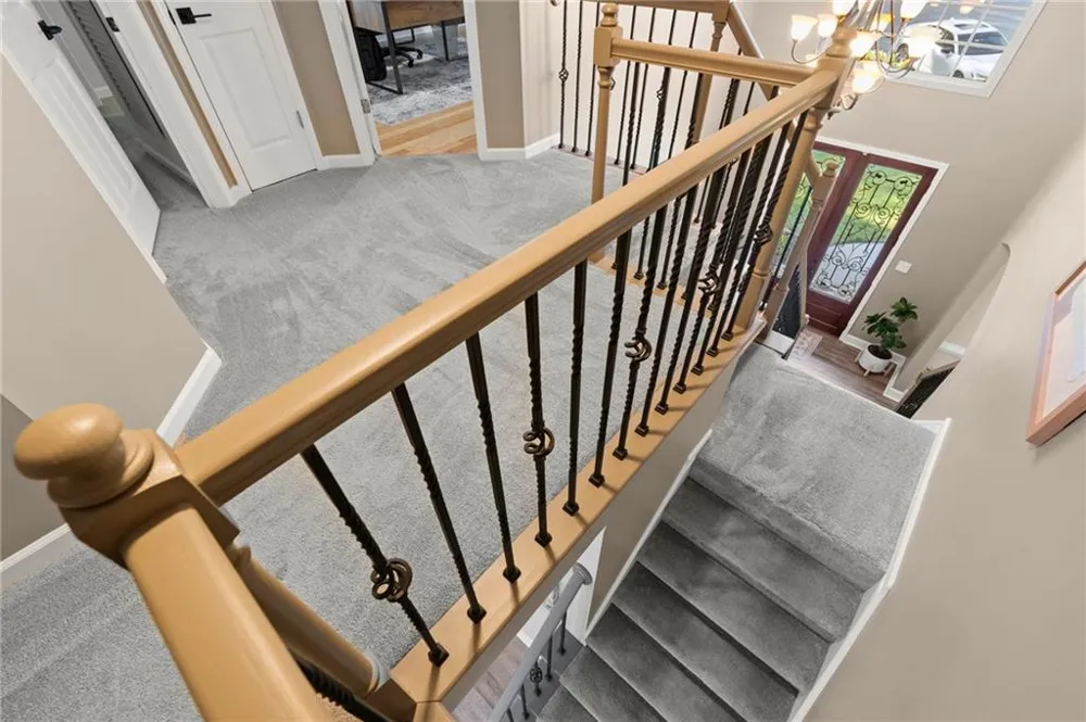 512 Old Field Cove Woodstock, GA 30189