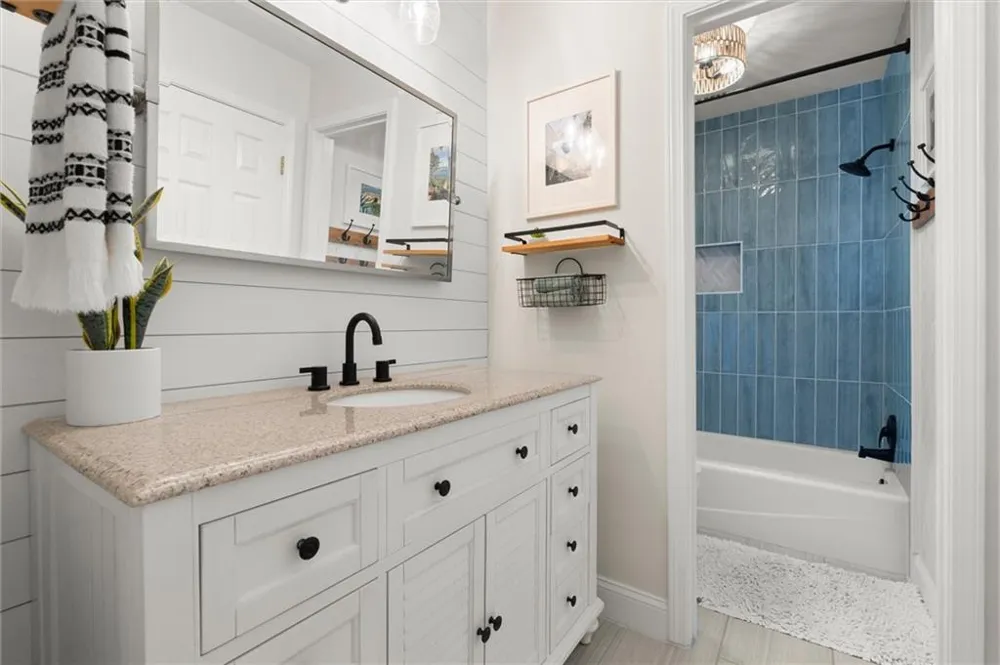 512 Old Field Cove Woodstock, GA 30189