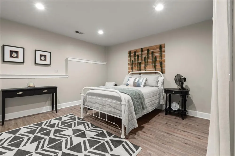 512 Old Field Cove Woodstock, GA 30189