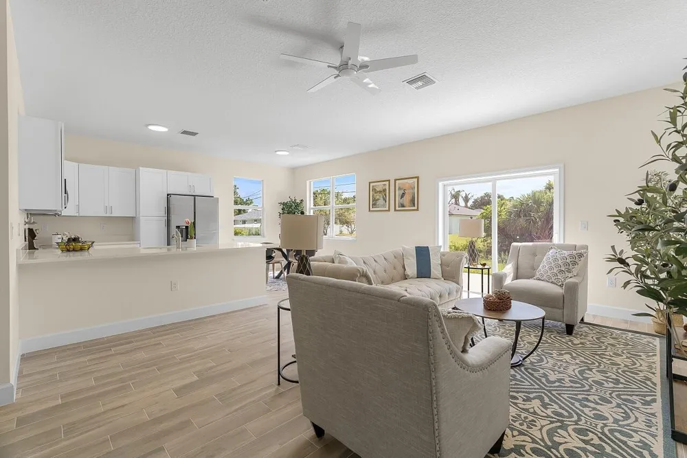 8526 102ND COURT Vero Beach, FL 32967
