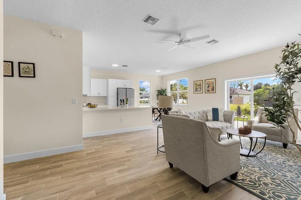 8526 102ND COURT Vero Beach, FL 32967