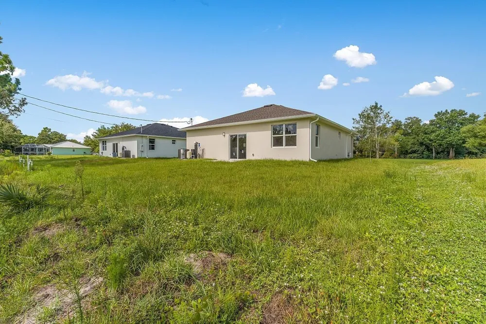 8526 102ND COURT Vero Beach, FL 32967