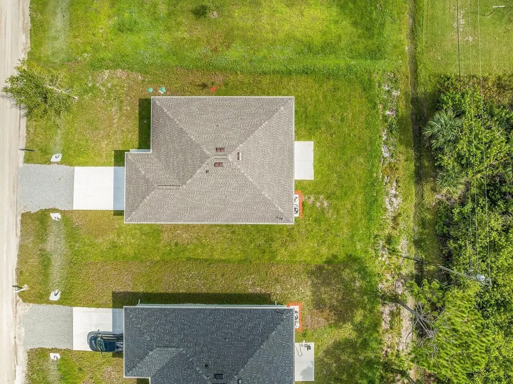 8526 102ND COURT Vero Beach, FL 32967