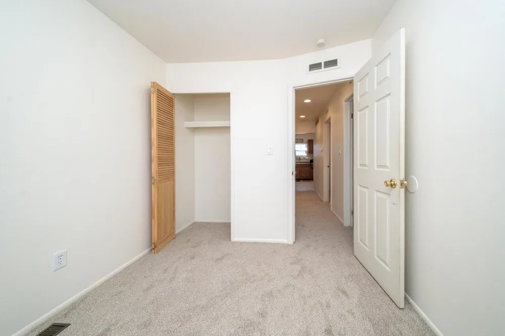 442 Dobson Street Westland City, MI 48185