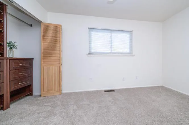 442 Dobson Street Westland City, MI 48185