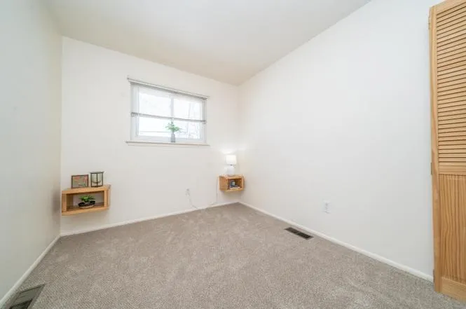 442 Dobson Street Westland City, MI 48185