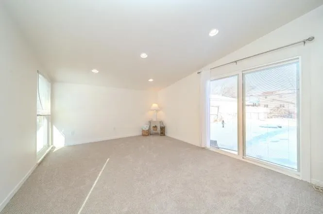 442 Dobson Street Westland City, MI 48185