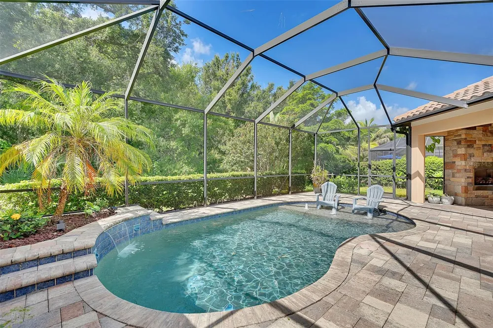10310 EASTWOOD DRIVE Bradenton, FL 34211