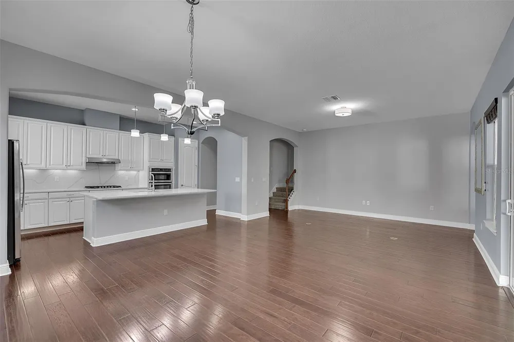 10310 EASTWOOD DRIVE Bradenton, FL 34211