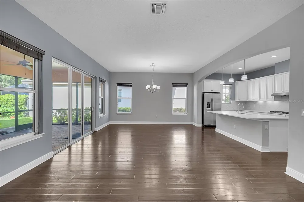 10310 EASTWOOD DRIVE Bradenton, FL 34211