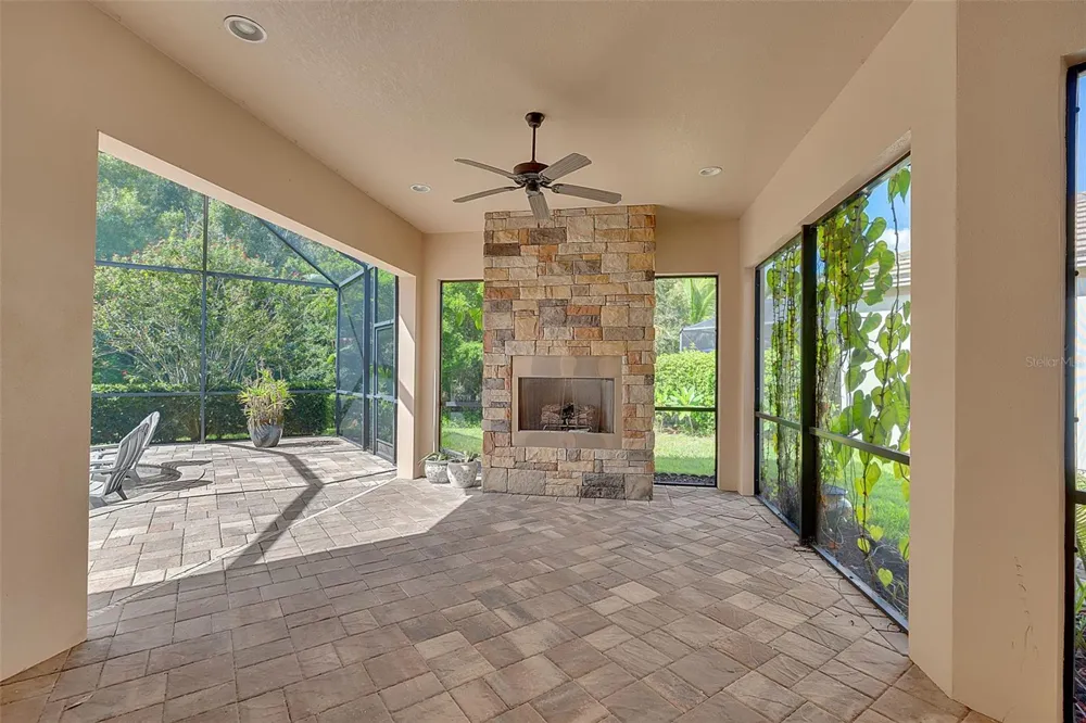 10310 EASTWOOD DRIVE Bradenton, FL 34211