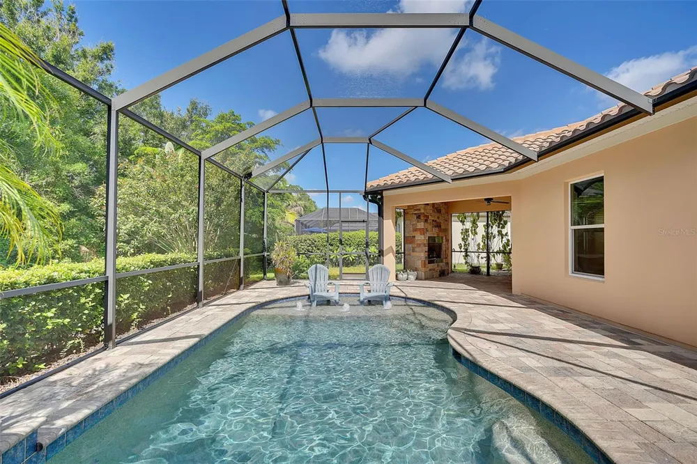 10310 EASTWOOD DRIVE Bradenton, FL 34211