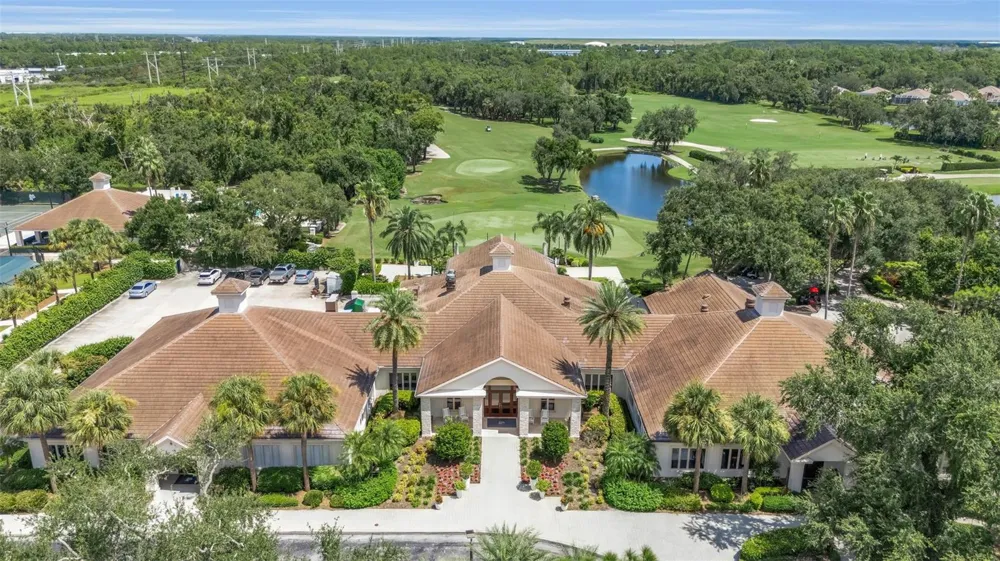 10310 EASTWOOD DRIVE Bradenton, FL 34211
