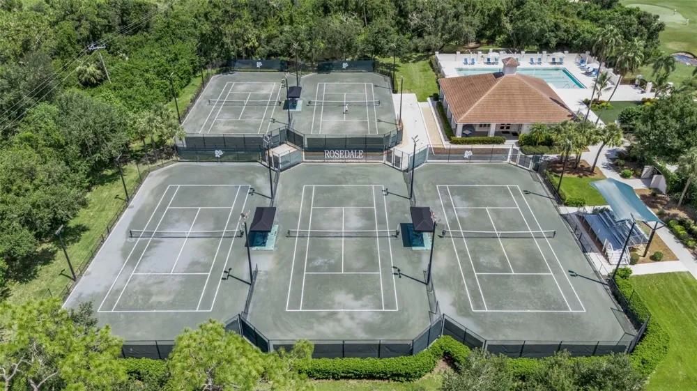 10310 EASTWOOD DRIVE Bradenton, FL 34211