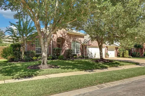 2911 Amber Hill Trail