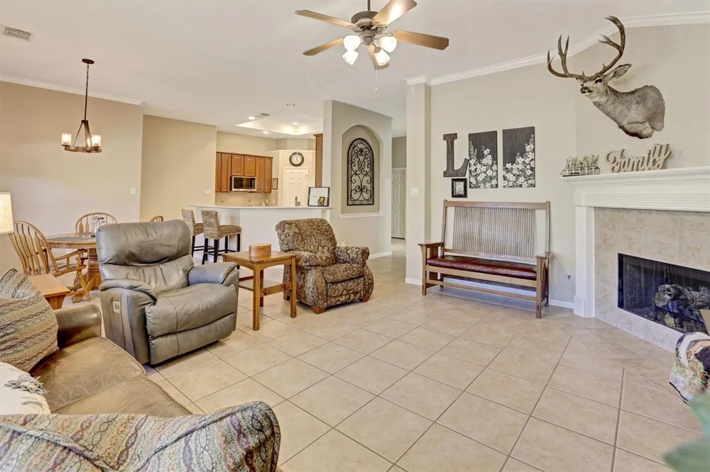 2911 Amber Hill Trail Pearland, TX 77581