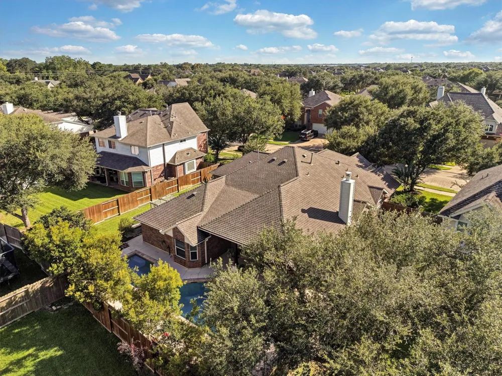 2911 Amber Hill Trail Pearland, TX 77581