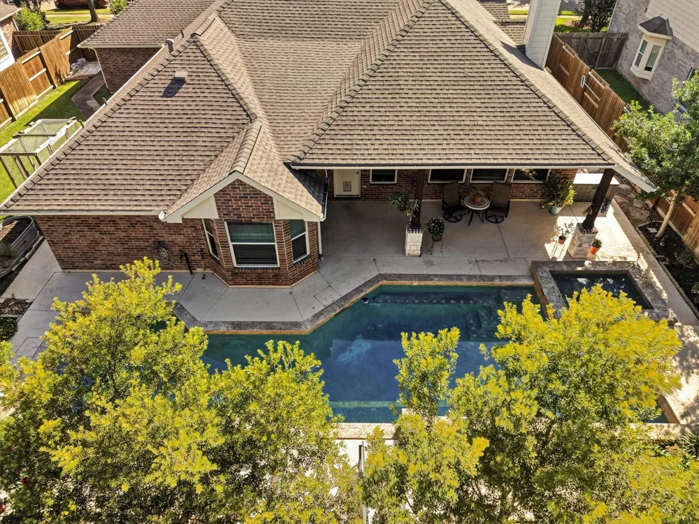 2911 Amber Hill Trail Pearland, TX 77581