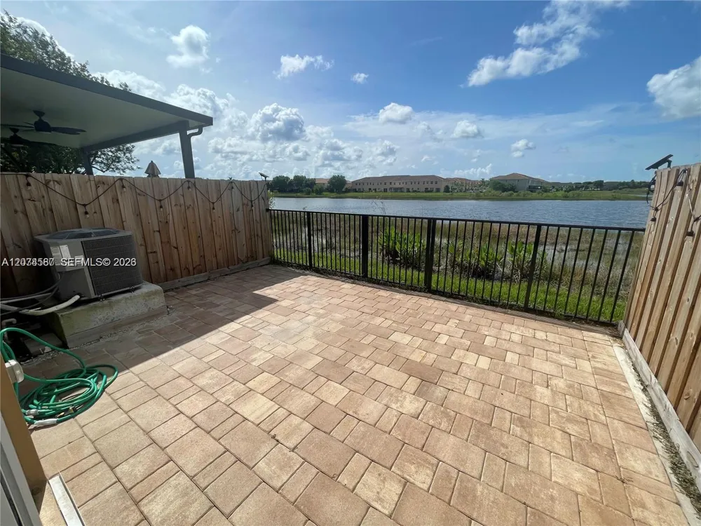 2346 SE 12th Ct Homestead, FL 33035