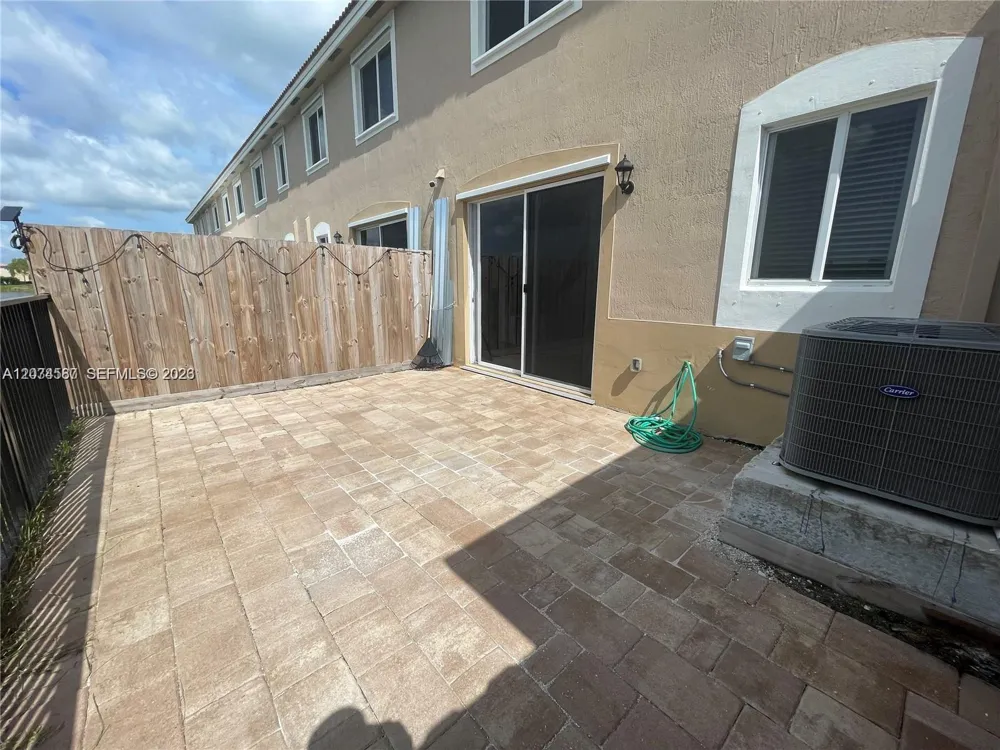 2346 SE 12th Ct Homestead, FL 33035
