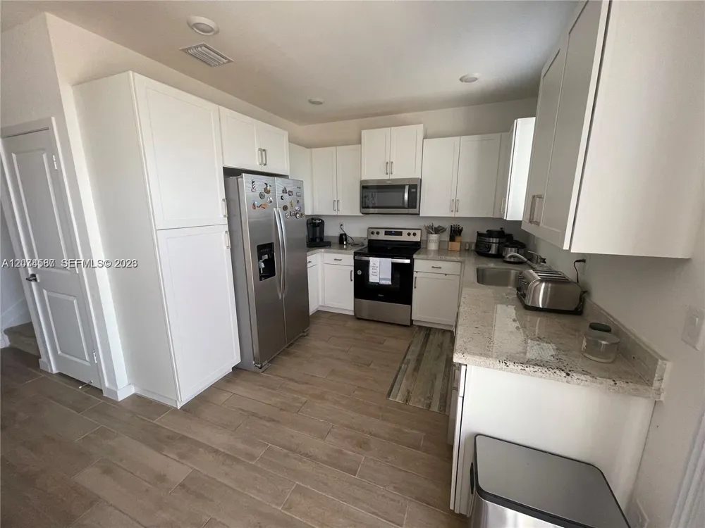 2346 SE 12th Ct Homestead, FL 33035