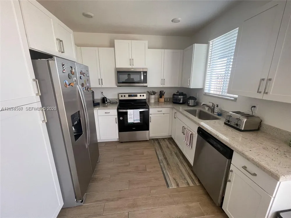 2346 SE 12th Ct Homestead, FL 33035