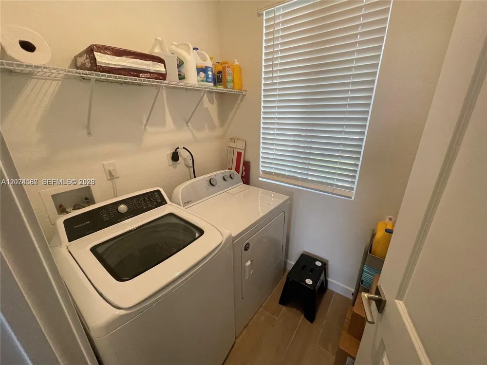 2346 SE 12th Ct Homestead, FL 33035