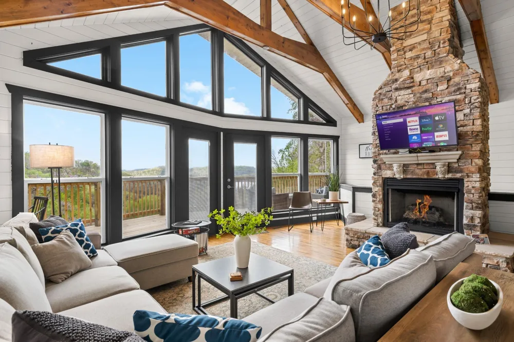 350 Williamson Cir Smithville, TN 37166