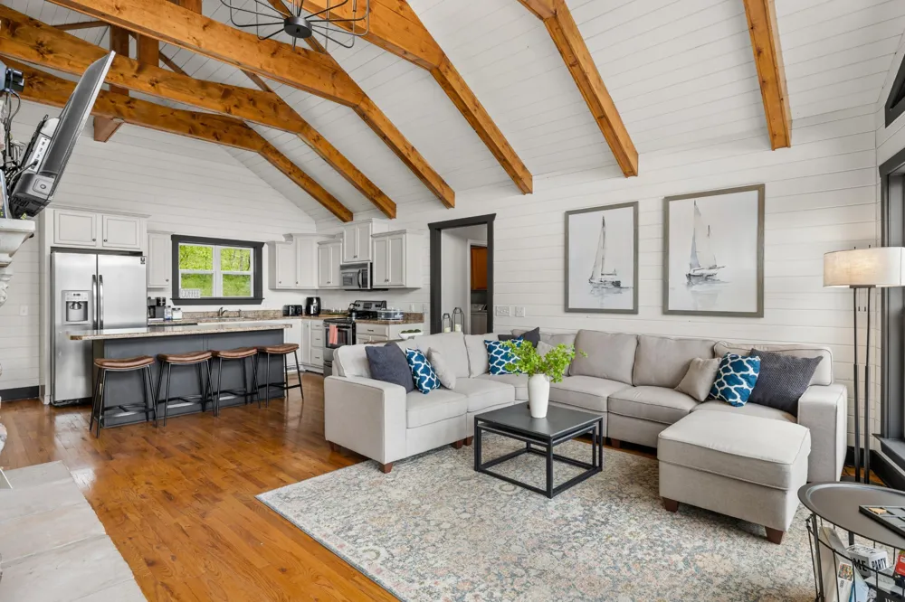 350 Williamson Cir Smithville, TN 37166